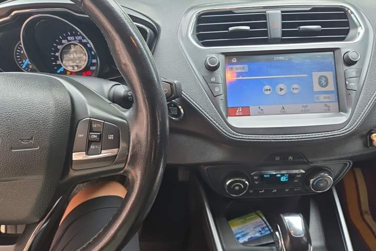 Used Ford Escort 2019 Revised Version 1.5L Automatic Enjoyment Type China VI Standard Audio And AC Panel