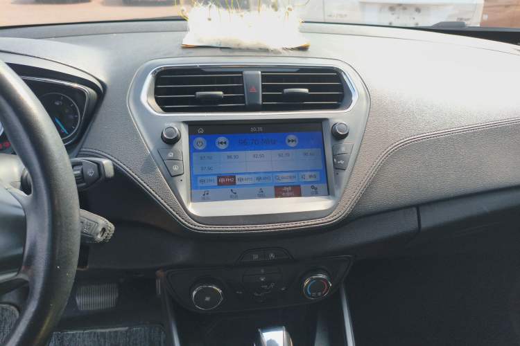 Used Ford Escort 2019 1.5L Automatic Enjoyment Model Audio And AC Panel