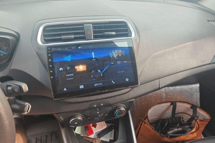 Used Ford Escort 2019 1.5L Manual ZhiXiang Version Audio And AC Panel