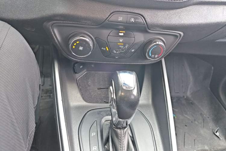 Used Ford Escort 2019 1.5L Automatic Enjoyment Model Audio And AC Panel