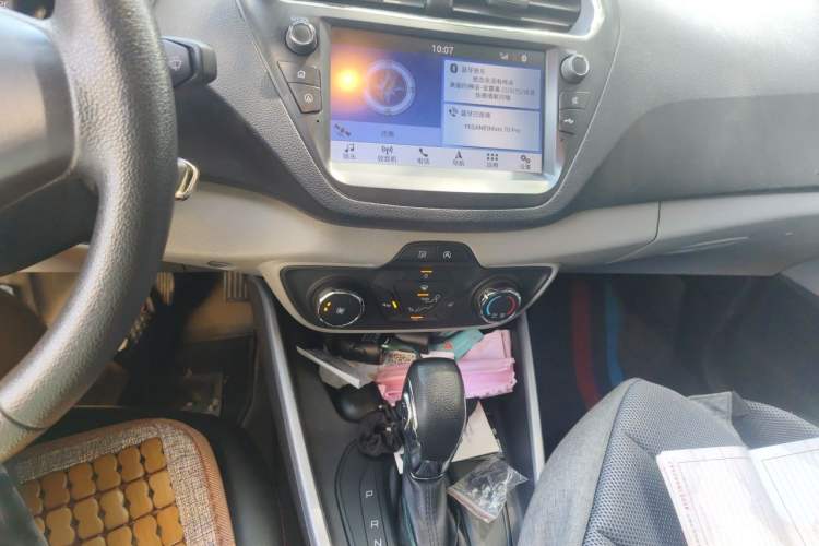Used Ford Escort 2019 1.5L Automatic ZhiXiang Model Audio And AC Panel