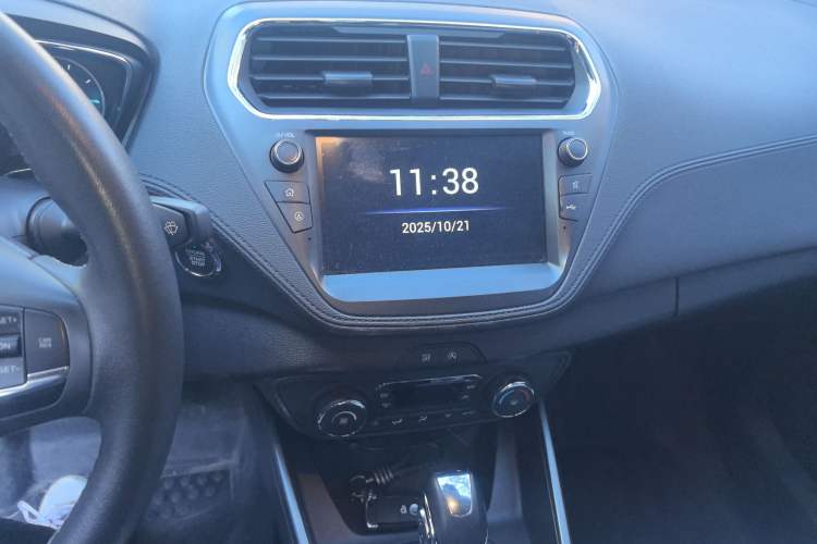 Used Ford Escort 2019 Revised Version 1.5L Automatic Enjoyment Type China VI Standard Audio And AC Panel