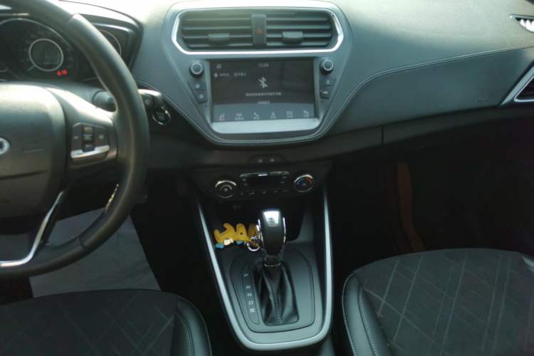 Used Ford Escort 2019 Revised Version 1.5L Automatic Enjoyment Type China VI Standard Audio And AC Panel