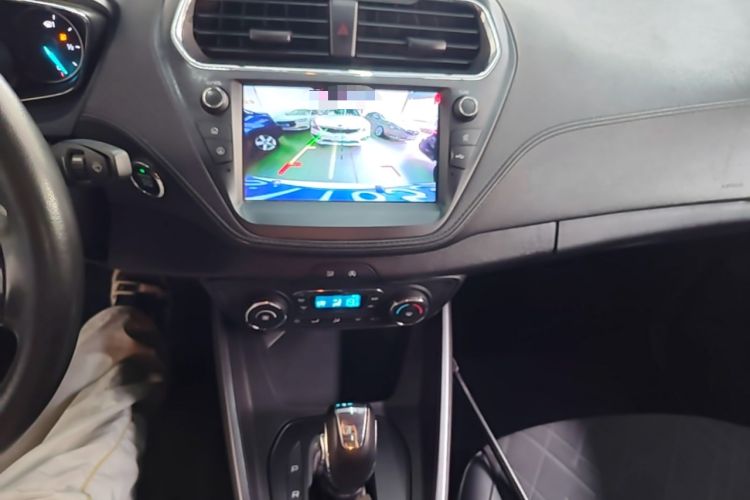 Used Ford Escort 2019 Revised Version 1.5L Automatic Enjoyment Type China VI Standard Audio And AC Panel