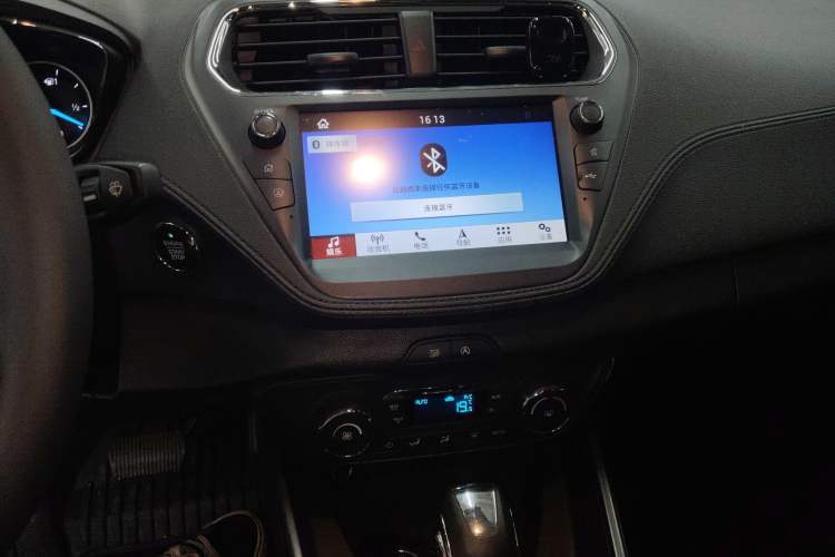 Used Ford Escort 2019 Revised Version 1.5L Automatic Enjoyment Type China VI Standard Audio And AC Panel