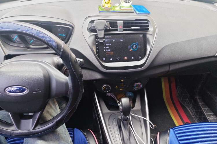 Used Ford Escort 2019 Revised 1.5L Automatic ZhiXiang Version China VI Standard Audio And AC Panel