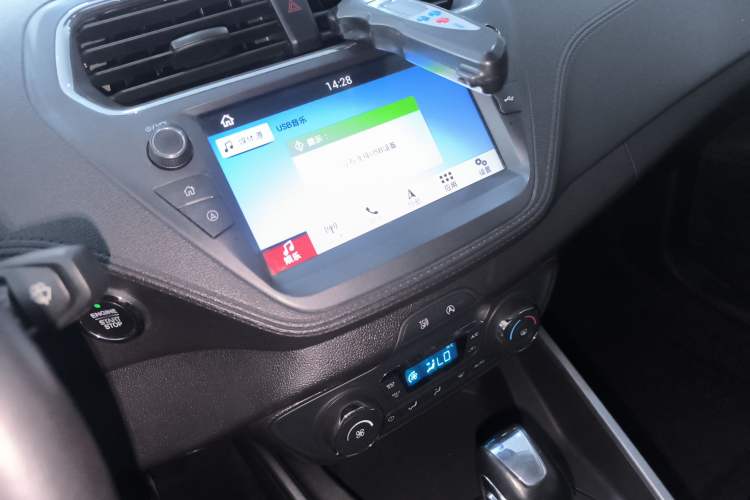 Used Ford Escort 2019 Revised Version 1.5L Automatic Enjoyment Type China VI Standard Audio And AC Panel