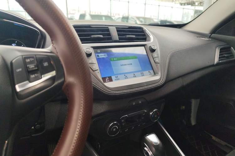 Used Ford Escort 2019 Revised Version 1.5L Automatic Enjoyment Type China VI Standard Audio And AC Panel
