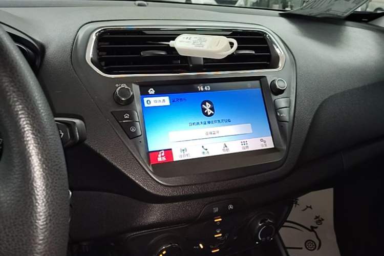 Used Ford Escort 2019 Revised 1.5L Automatic ZhiXiang Version (Tire Pressure Monitoring) China VI Standard Audio And AC Panel