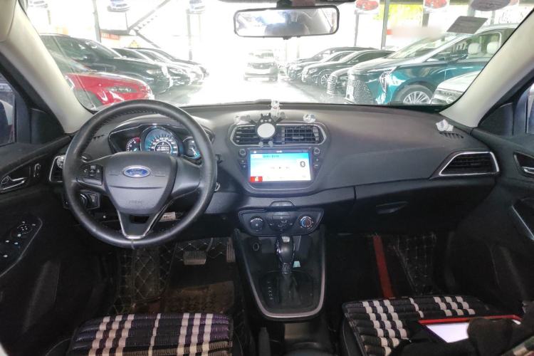 Used Ford Escort 2019 1.5L Automatic Enjoyment Model Center Console