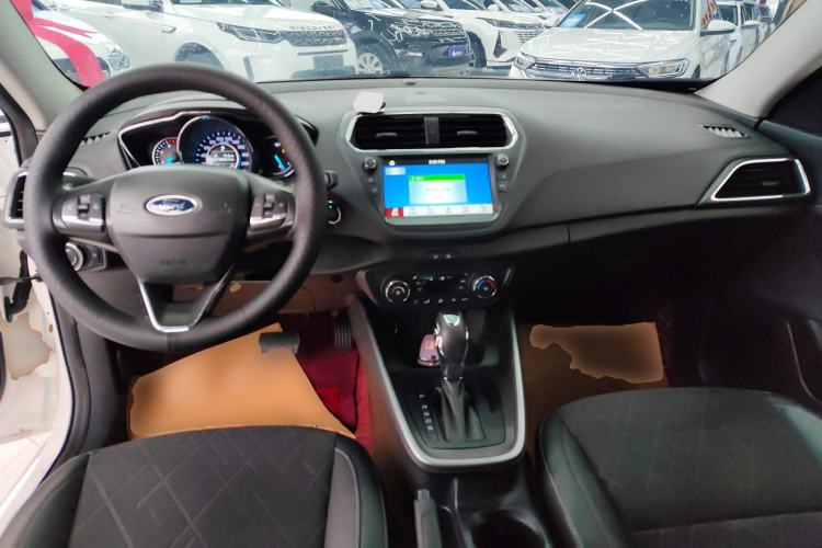 Used Ford Escort 2019 Revised Version 1.5L Automatic Enjoyment Type China VI Standard Center Console