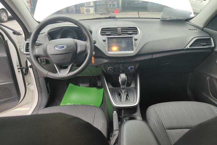 Used Ford Escort 2019 Revised 1.5L Automatic ZhiXiang Version (Tire Pressure Monitoring) China VI Standard Center Console