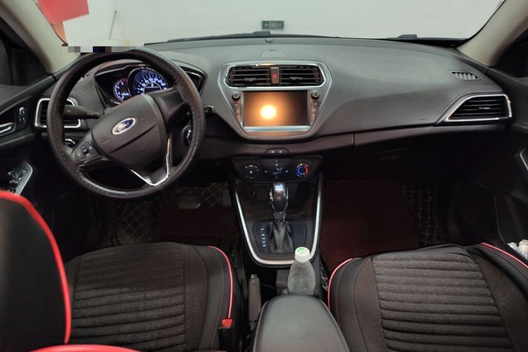 Used Ford Escort 2019 1.5L Automatic Enjoyment Model Center Console