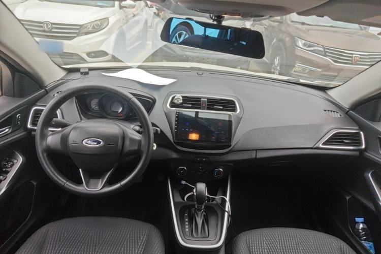 Used Ford Escort 2019 Revised 1.5L Automatic ZhiXiang Version (Tire Pressure Monitoring) China VI Standard Center Console