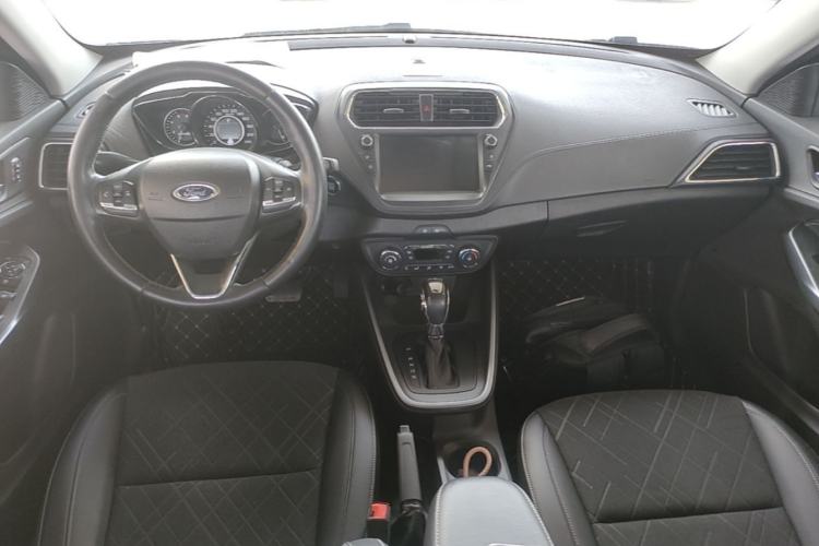 Used Ford Escort 2019 Revised Version 1.5L Automatic Enjoyment Type China VI Standard Center Console
