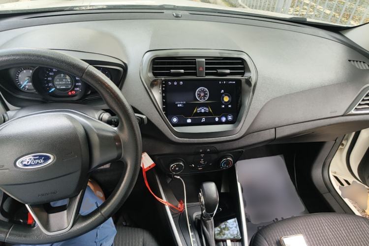 Used Ford Escort 2019 Revised 1.5L Automatic ZhiXiang Version (Tire Pressure Monitoring) China VI Standard Center Console