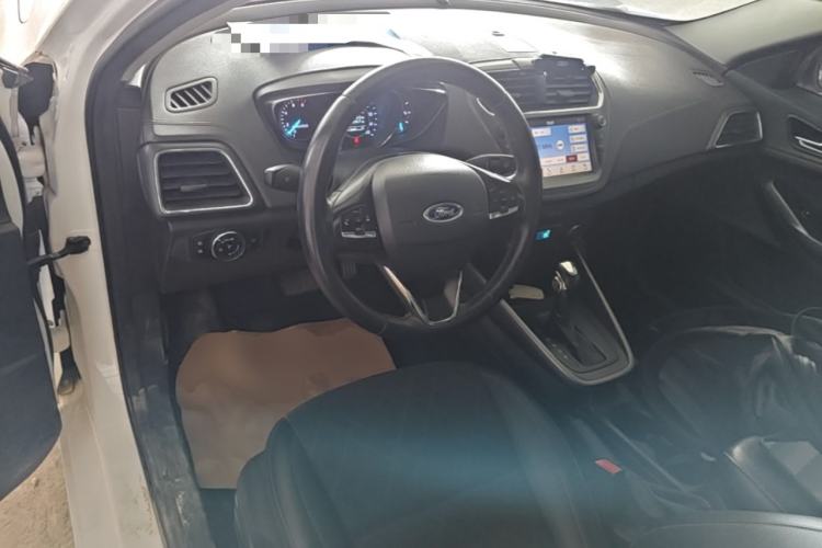 Used Ford Escort 2019 Revised Version 1.5L Automatic Enjoyment Type China VI Standard Center Console