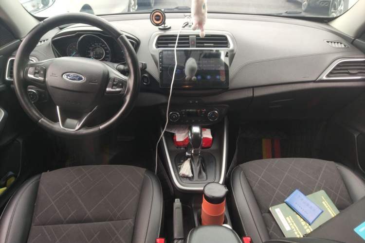 Used Ford Escort 2019 Revised Version 1.5L Automatic Enjoyment Type China VI Standard Center Console