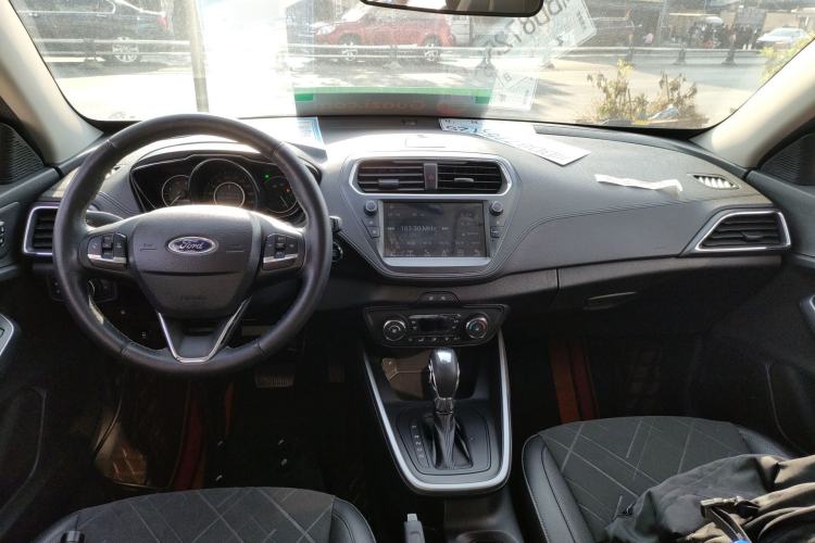 Used Ford Escort 2019 Revised Version 1.5L Automatic Enjoyment Type China VI Standard Center Console