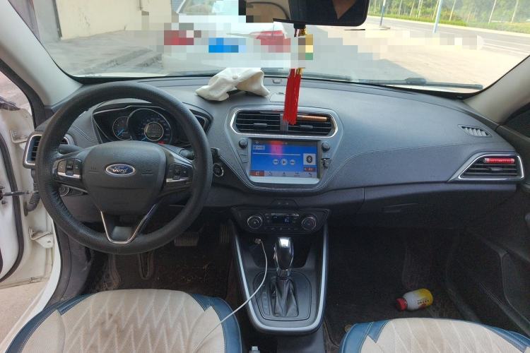 Used Ford Escort 2019 Revised Version 1.5L Automatic Enjoyment Type China VI Standard Center Console