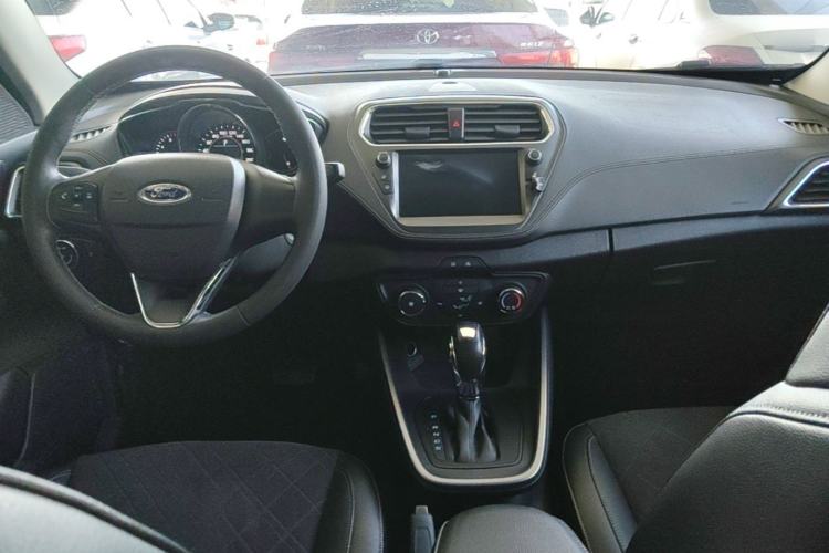 Used Ford Escort 2019 1.5L Automatic Enjoyment Model Center Console