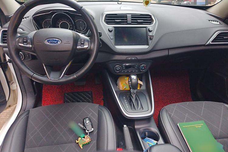 Used Ford Escort 2019 Revised 1.5L Automatic ZhiXiang Version (Tire Pressure Monitoring) China VI Standard Center Console