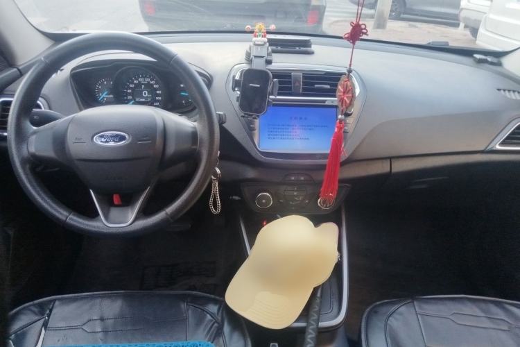 Used Ford Escort 2019 1.5L Automatic ZhiXiang Model Center Console