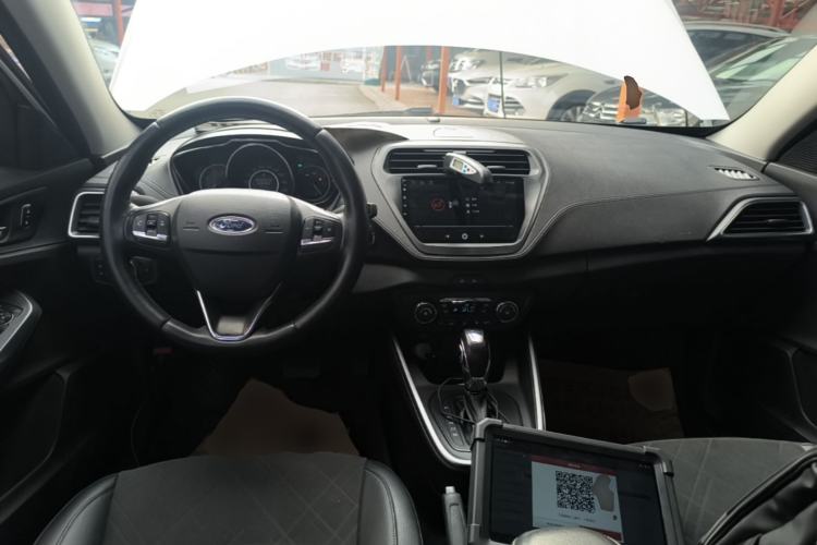 Used Ford Escort 2019 Revised Version 1.5L Automatic Enjoyment Type China VI Standard Center Console
