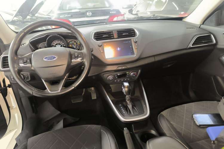 Used Ford Escort 2019 Revised Version 1.5L Automatic Enjoyment Type China VI Standard Center Console
