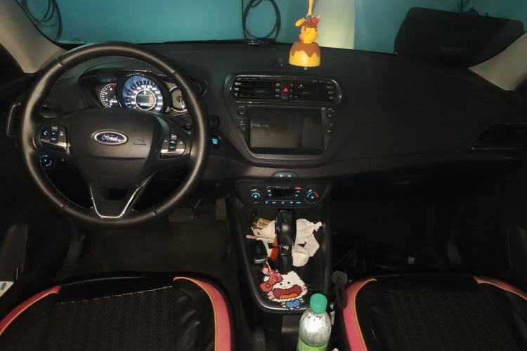 Used Ford Escort 2019 Revised Version 1.5L Automatic Enjoyment Type China VI Standard Center Console