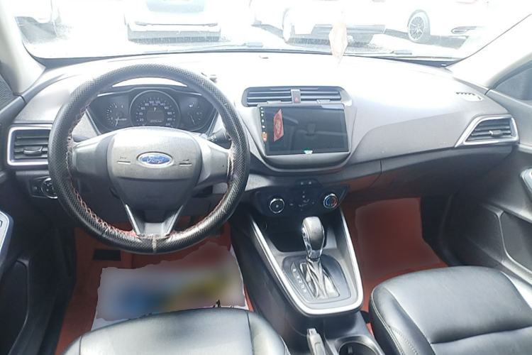 Used Ford Escort 2019 Revised 1.5L Automatic ZhiXiang Version (Tire Pressure Monitoring) China VI Standard Center Console