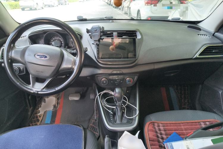 Used Ford Escort 2019 Revised 1.5L Automatic ZhiXiang Version (Tire Pressure Monitoring) China VI Standard Center Console