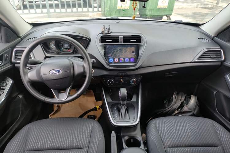 Used Ford Escort 2019 Revised 1.5L Automatic ZhiXiang Version (Tire Pressure Monitoring) China VI Standard Center Console