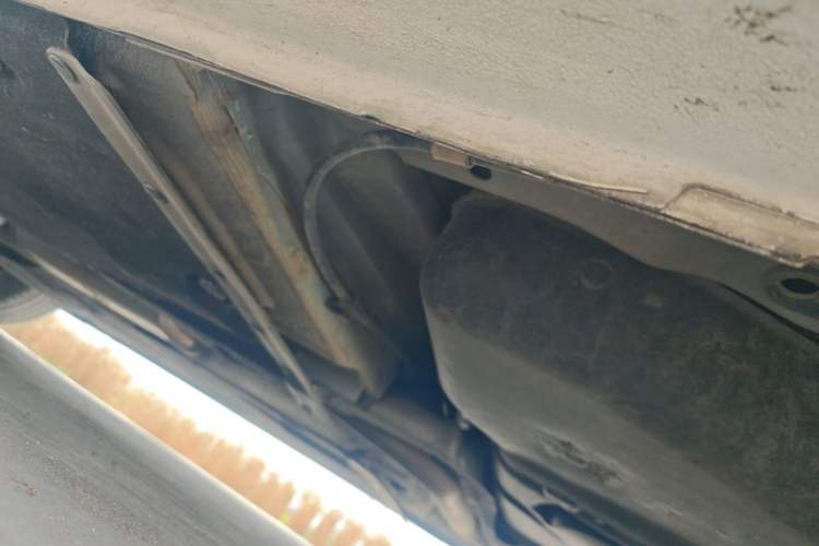 Used Ford Escort 2019 Revised 1.5L Automatic ZhiXiang Version (Tire Pressure Monitoring) China VI Standard Chassis Rear Left