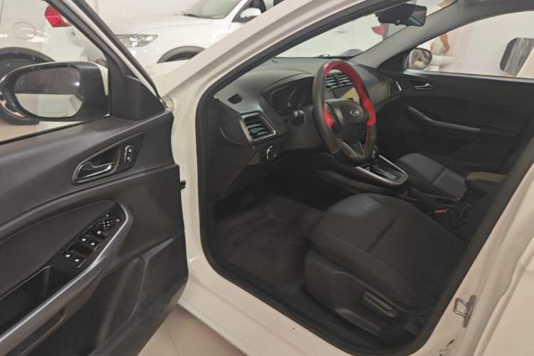 Used Ford Escort 2019 Revised 1.5L Automatic ZhiXiang Version (Tire Pressure Monitoring) China VI Standard Driver Seat