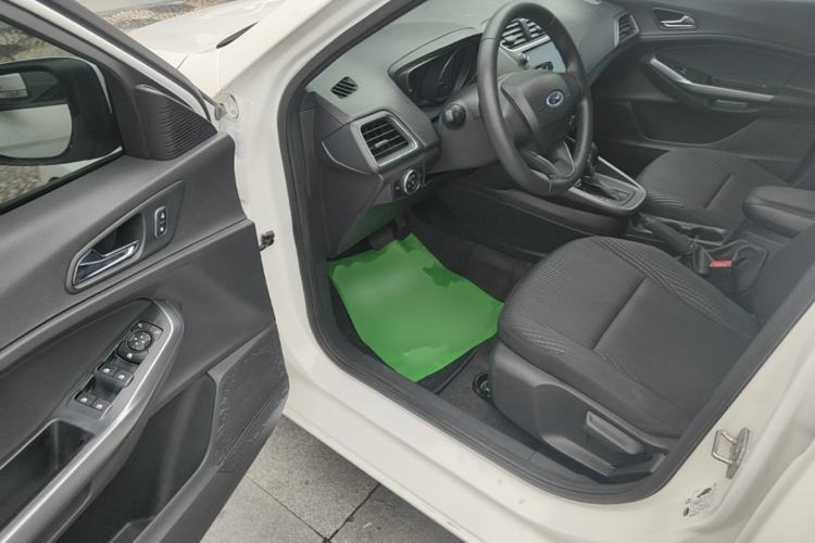 Used Ford Escort 2019 Revised 1.5L Automatic ZhiXiang Version (Tire Pressure Monitoring) China VI Standard Driver Seat