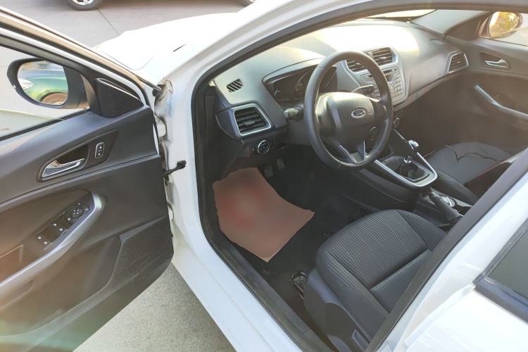 Used Ford Escort 2019 Revised Version 1.5L Manual Quality Enjoyment Type China VI Standard Driver Seat