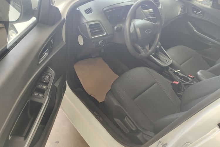 Used Ford Escort 2019 Revised 1.5L Automatic ZhiXiang Version (Tire Pressure Monitoring) China VI Standard Driver Seat
