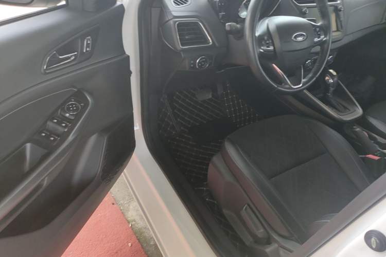 Used Ford Escort 2019 Revised Version 1.5L Automatic Enjoyment Type China VI Standard Driver Seat