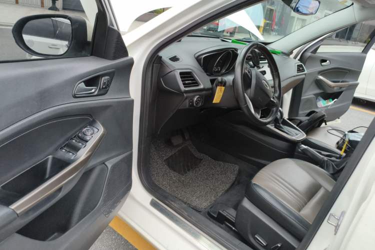 Used Ford Escort 2019 EcoBoost 125 Automatic Luxury Edition Driver Seat