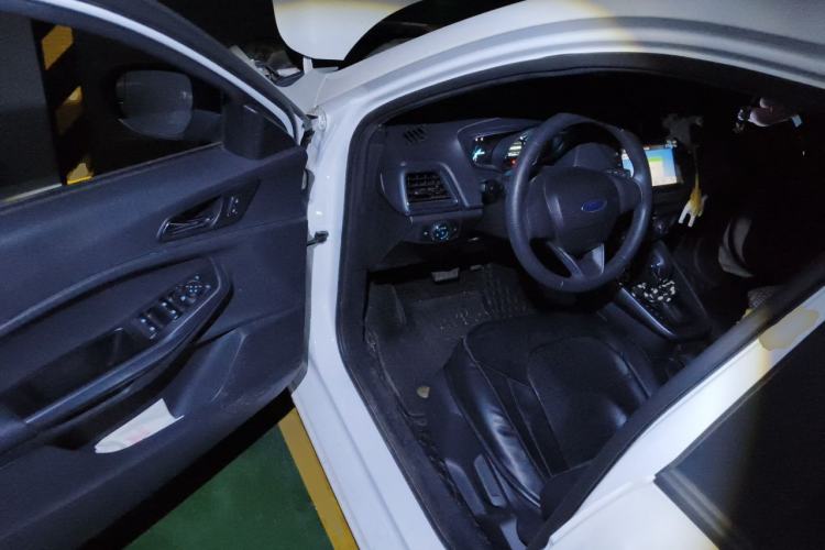 Used Ford Escort 2019 Revised 1.5L Automatic ZhiXiang Version (Tire Pressure Monitoring) China VI Standard Driver Seat