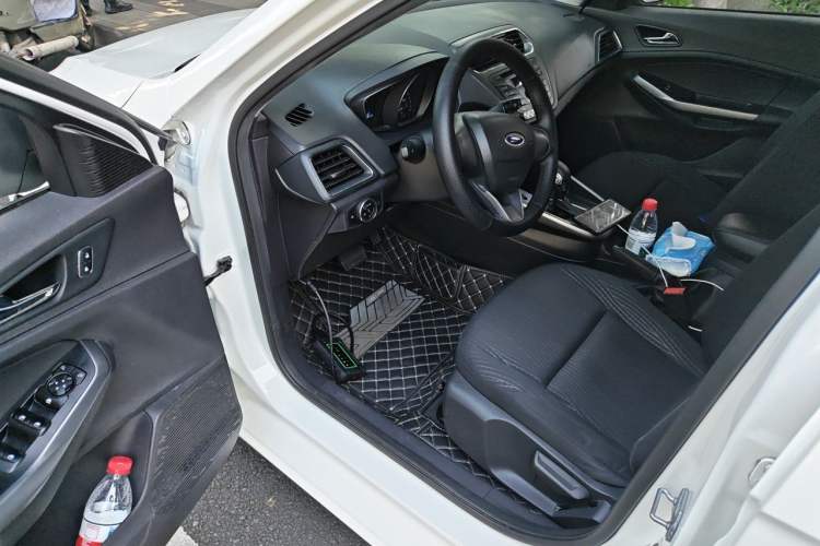 Used Ford Escort 2019 Revised 1.5L Automatic ZhiXiang Version (Tire Pressure Monitoring) China VI Standard Driver Seat