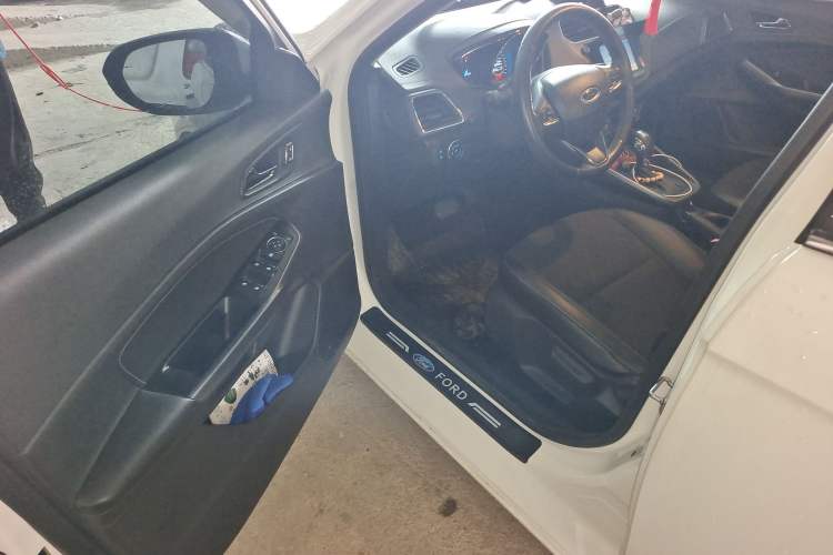 Used Ford Escort 2019 Revised Version 1.5L Automatic Enjoyment Type China VI Standard Driver Seat