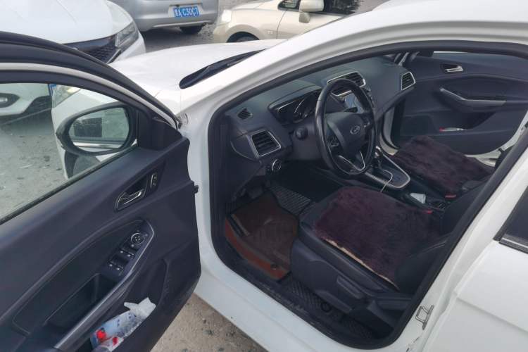 Used Ford Escort 2019 Revised Version 1.5L Automatic Enjoyment Type China VI Standard Driver Seat