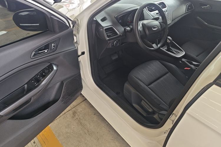 Used Ford Escort 2019 Revised 1.5L Automatic ZhiXiang Version (Tire Pressure Monitoring) China VI Standard Driver Seat