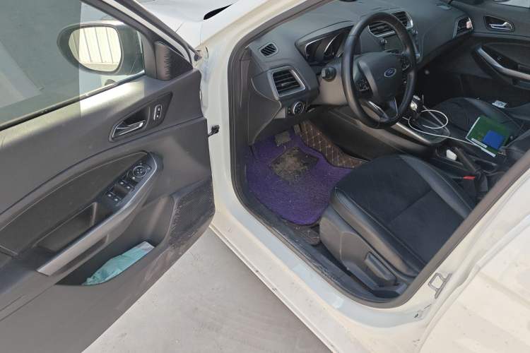 Used Ford Escort 2019 Revised Version 1.5L Automatic Enjoyment Type China VI Standard Driver Seat