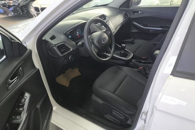 Used Ford Escort 2019 Revised Version 1.5L Manual "Quality Enjoyment" Trim (Tire Pressure Monitoring) China VI Standard Driver Seat