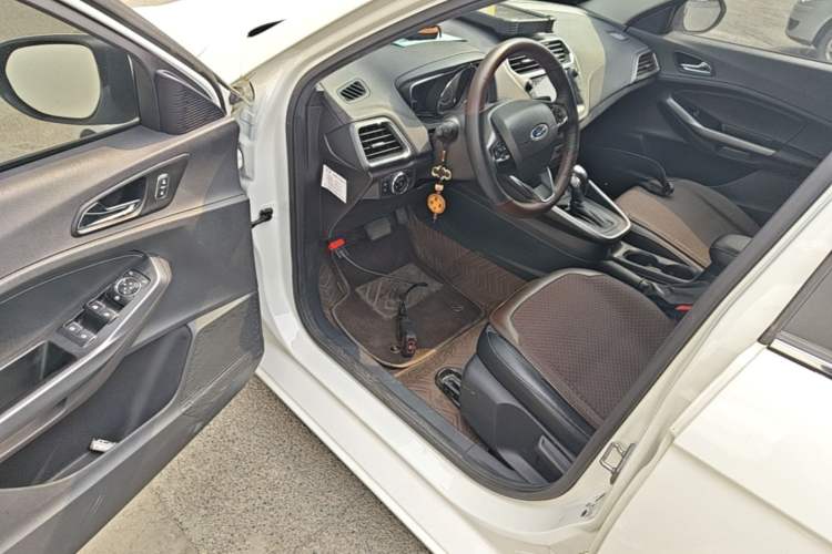 Used Ford Escort 2019 Revised Version 1.5L Automatic Enjoyment Type China VI Standard Driver Seat