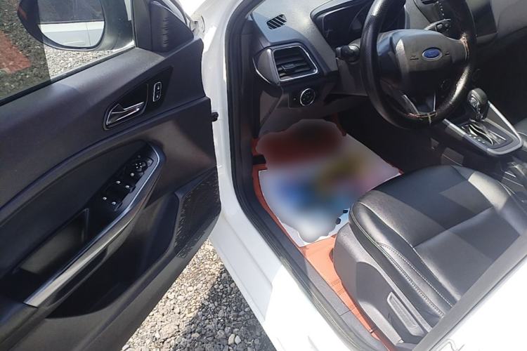 Used Ford Escort 2019 Revised 1.5L Automatic ZhiXiang Version (Tire Pressure Monitoring) China VI Standard Driver Seat