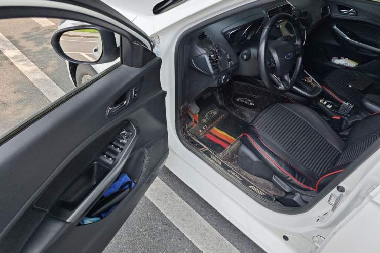 Used Ford Escort 2019 Revised Version 1.5L Automatic Enjoyment Type China VI Standard Driver Seat